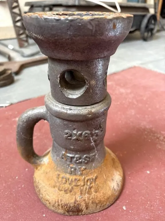 AT&SF 2x6 Screw Jack