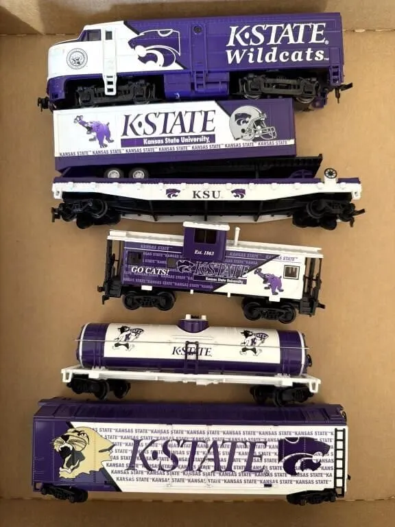 Danbury Mint Kansas State Wildcats Train with
