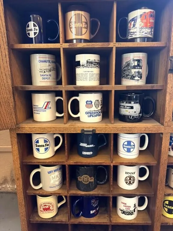 Railroad Mugs : Santa Fe, Katy, and More