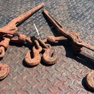 2 Chain tightners