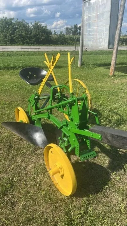 Cockshutt horse plow