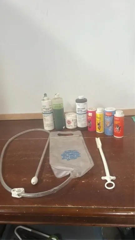 Tube feeder bag
