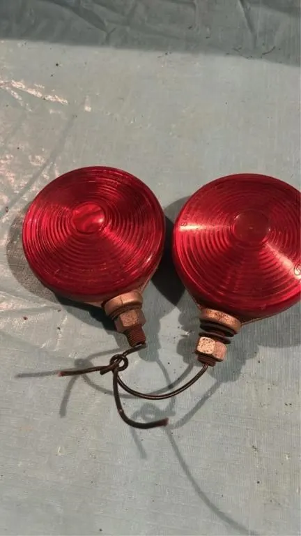 Signal marker lights
