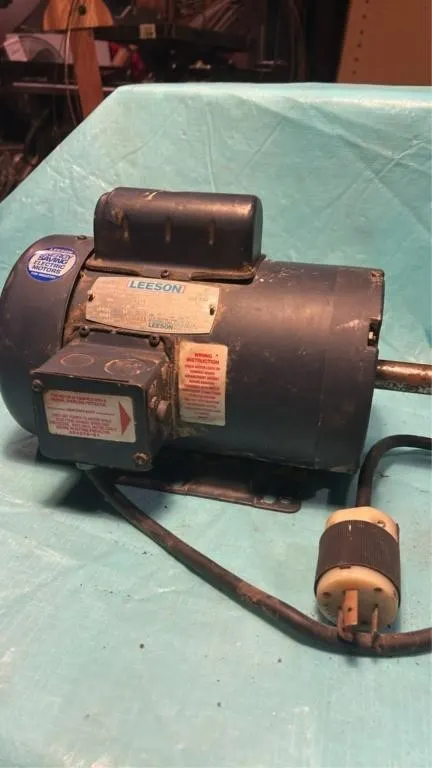 2hp Lesson motor , 250 V can be changed to 110. Ve