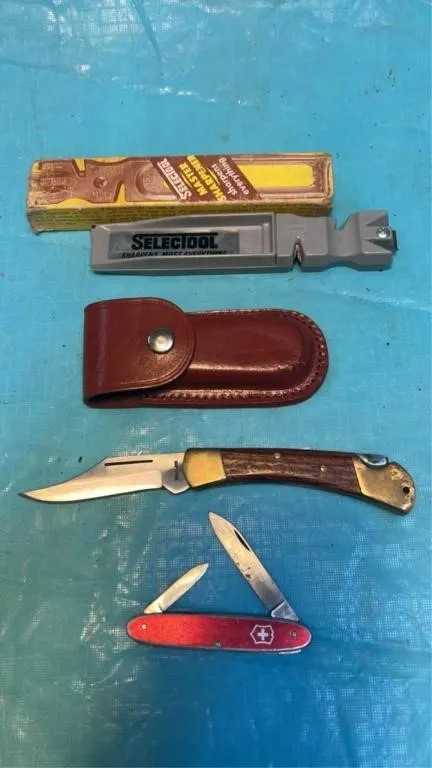 Hunting Knive & sharpener