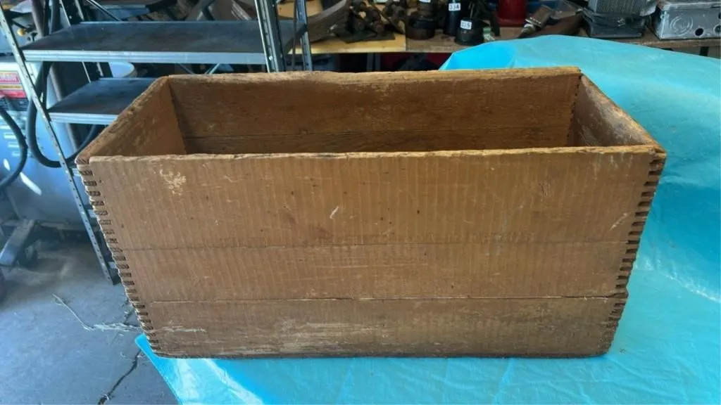 Dynamite wooden box