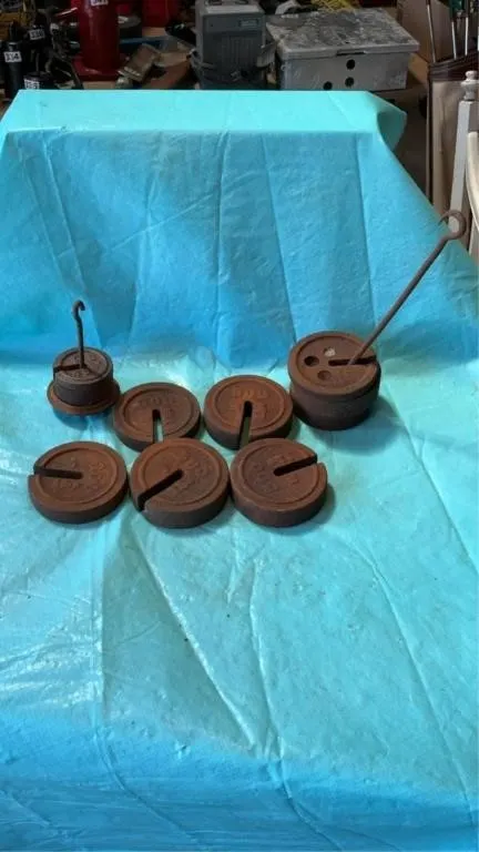 Weigh scale weights