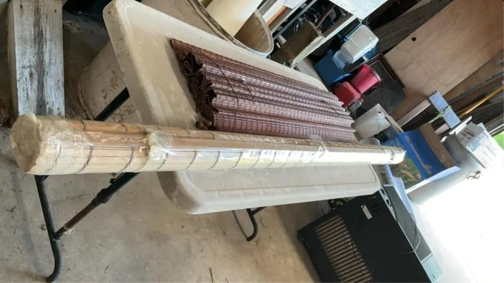 Wooden roller blinds