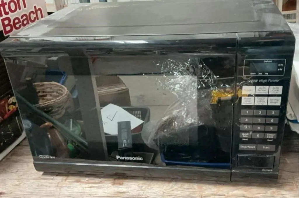 1200 watt Microwave
