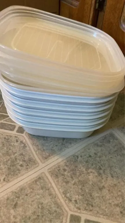 Microwaveable containers