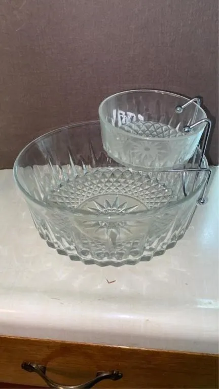 Chip and dip set