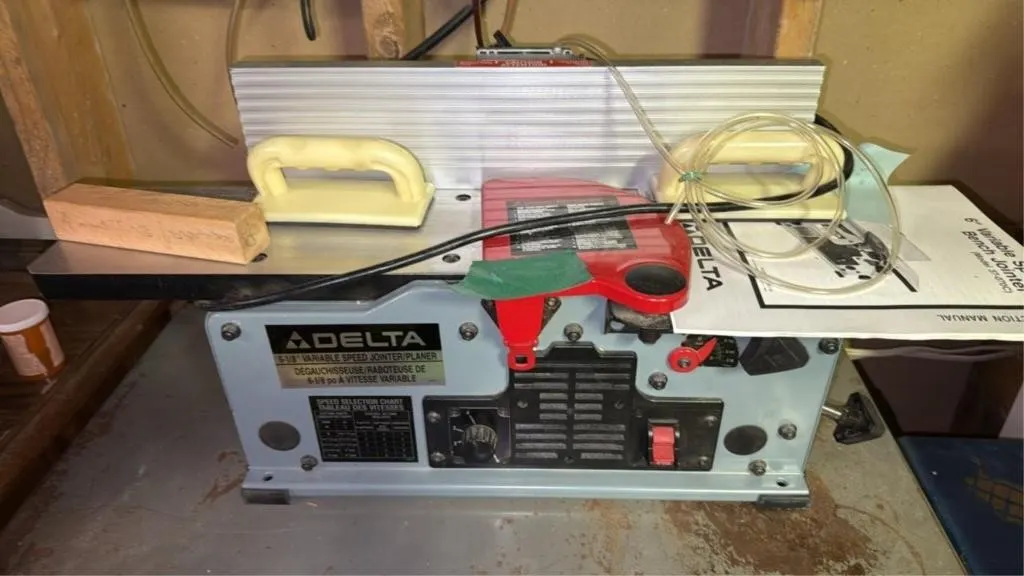 Delta 6-1/8� variable speed jointer planer