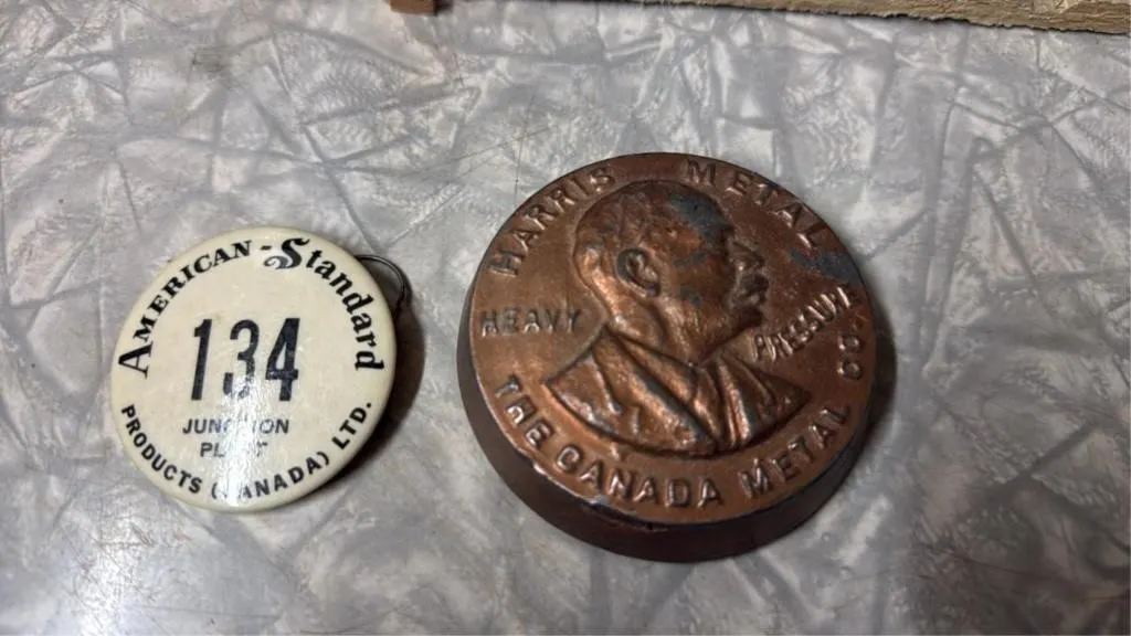 Harris bronze metal and american standard pin