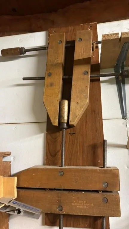 Miscellaneous tool with wall mount