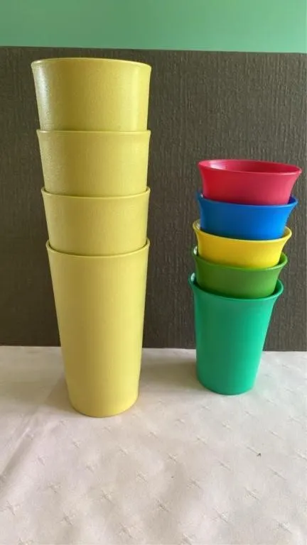 Tupperware cups
