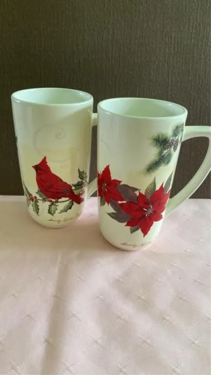 Set of Christmas mugs