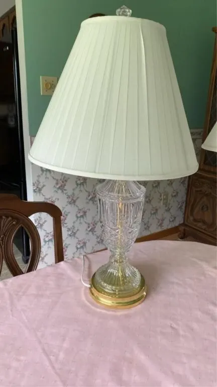 2 lamps