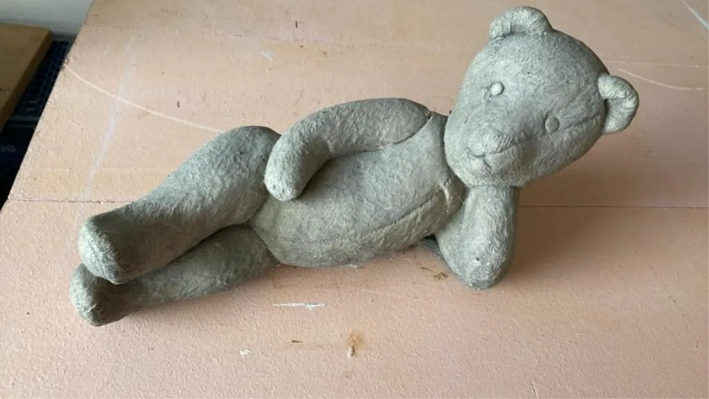 Cement bear