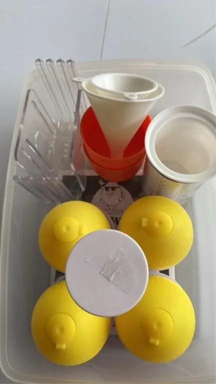 Lot of plastic kitchen utensils