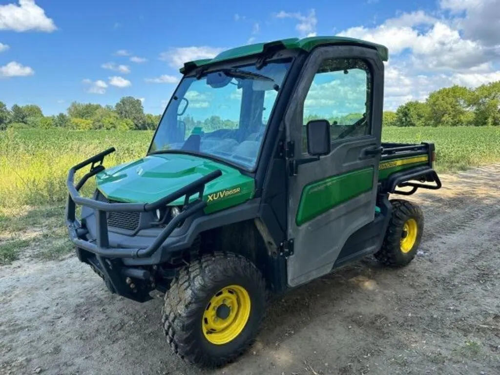 John Deere Gator XUV865R 4x4 ATV