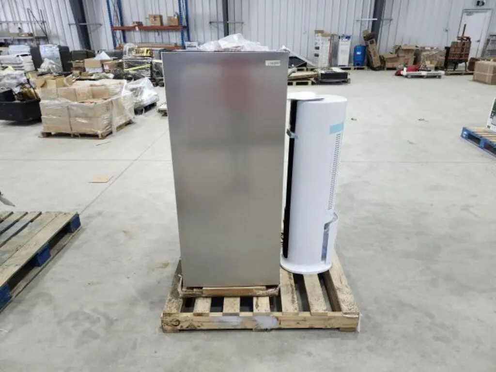 Vissani Convertible Refrigerator/Freezer