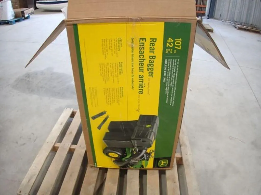 John Deere 42 In. Dual Rear Bagger