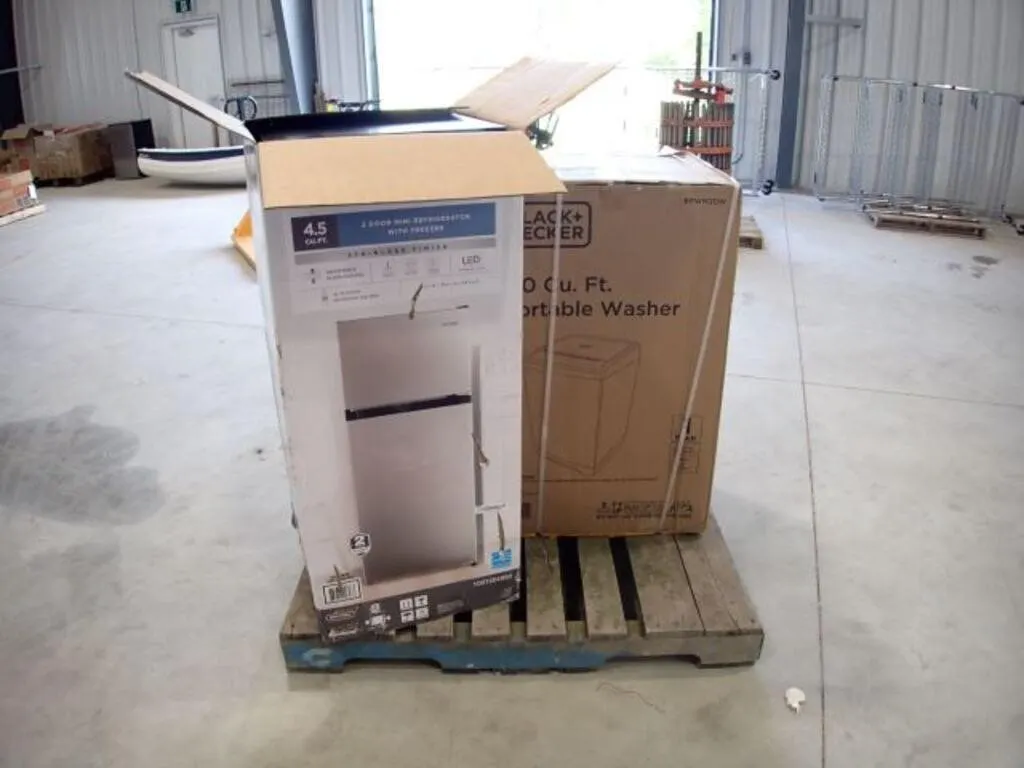 Vissani 4.5 Cu Ft Fridge w/Top Freezer