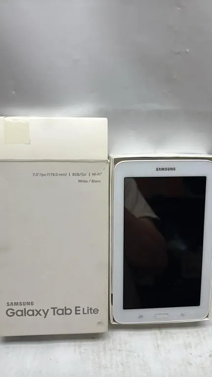 Samsung Galaxy Tab Elite With box