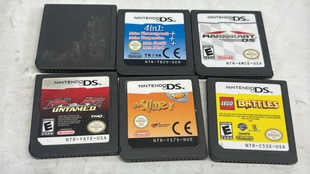 Nintendo DS Video Game Lot Lego Mario Kart