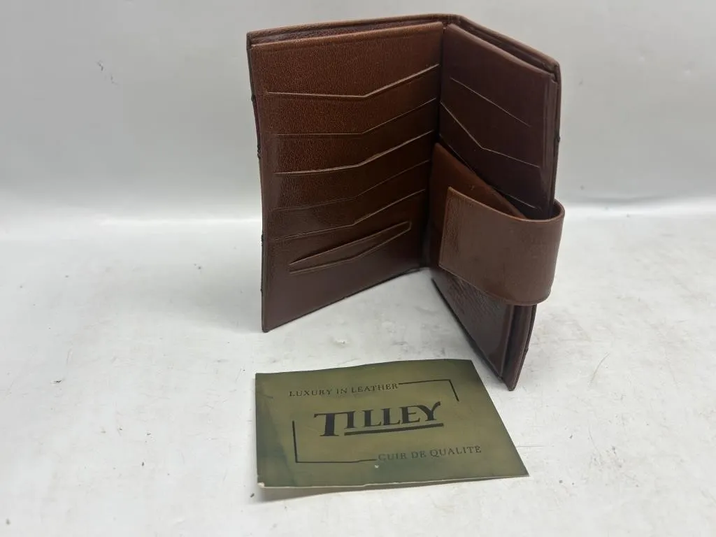 Vintage Tilley leather wallet with patchwork panel