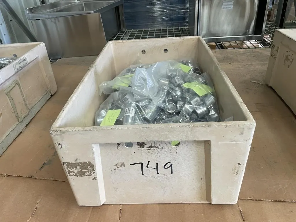 large lot of assorted sockets
