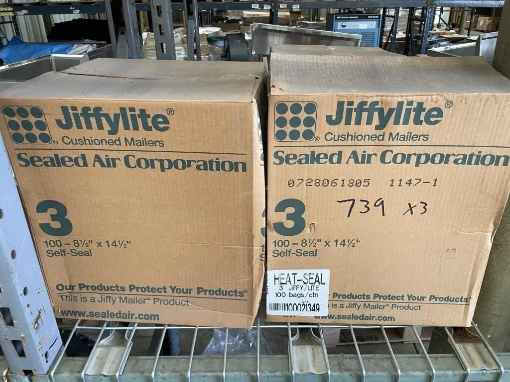 300 - Jiffy Lite Air Cushioned Mailers