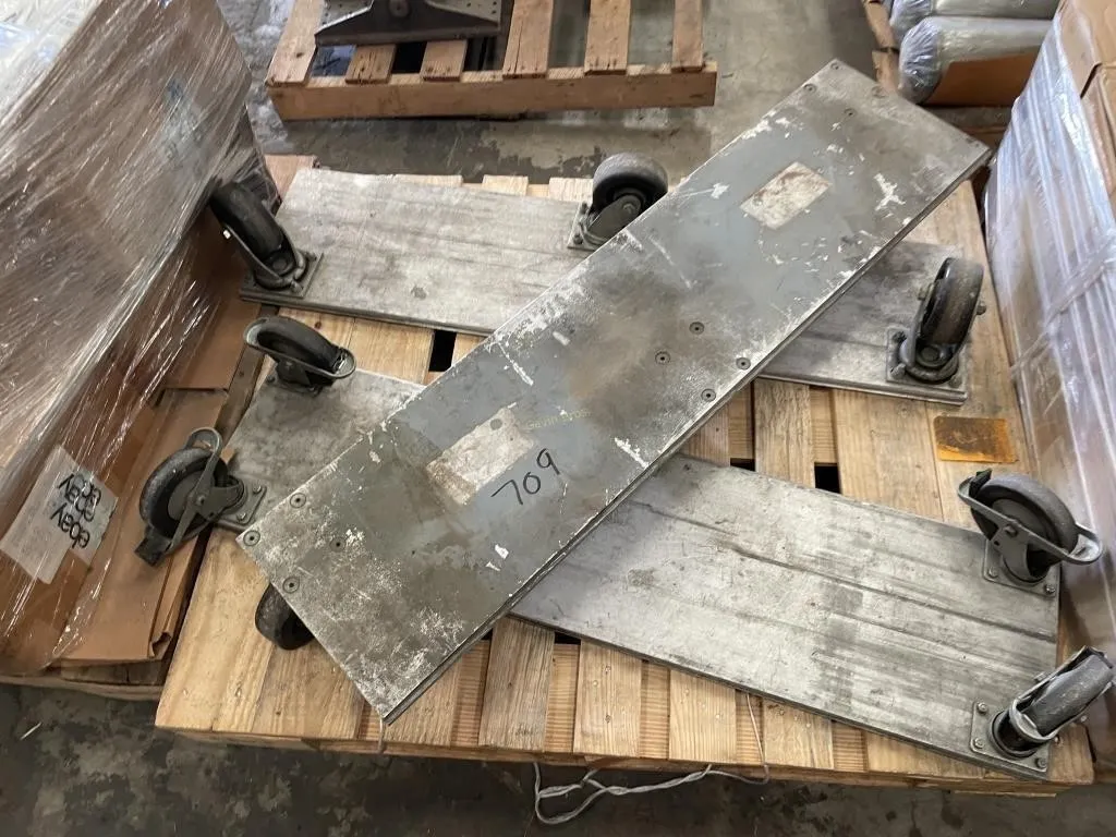 3 caster carts