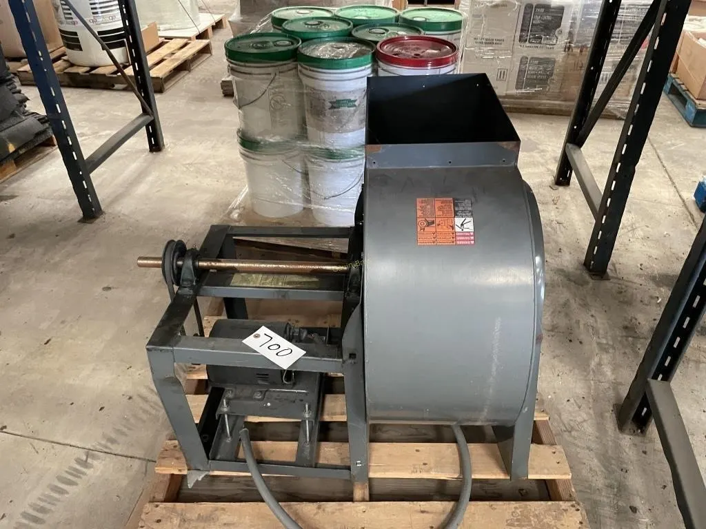 Squirrel cage blower fan