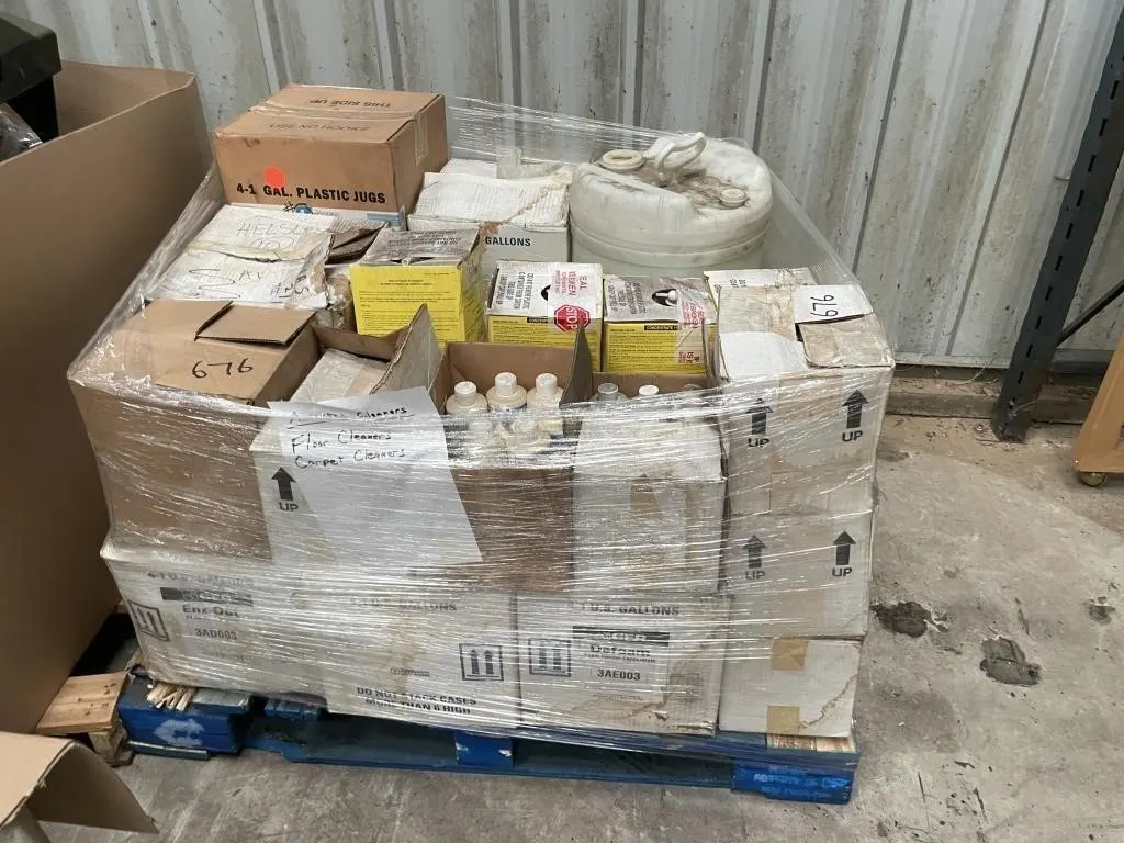 Assorted cleaning supplies