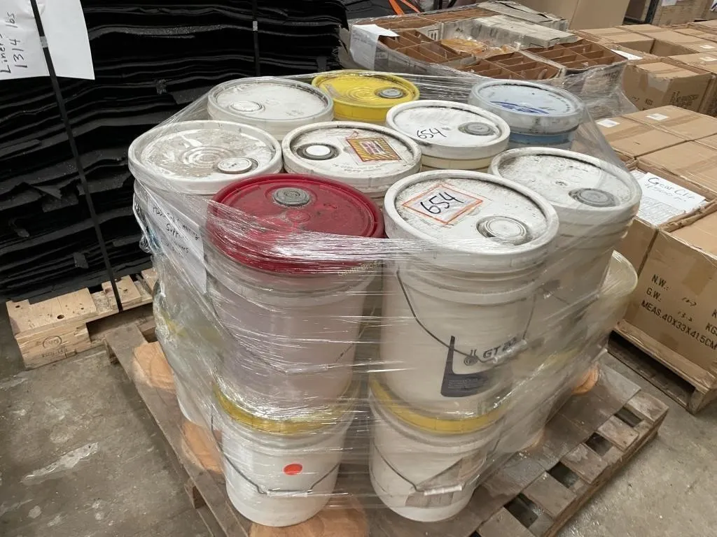 Assorted cleaning supplies