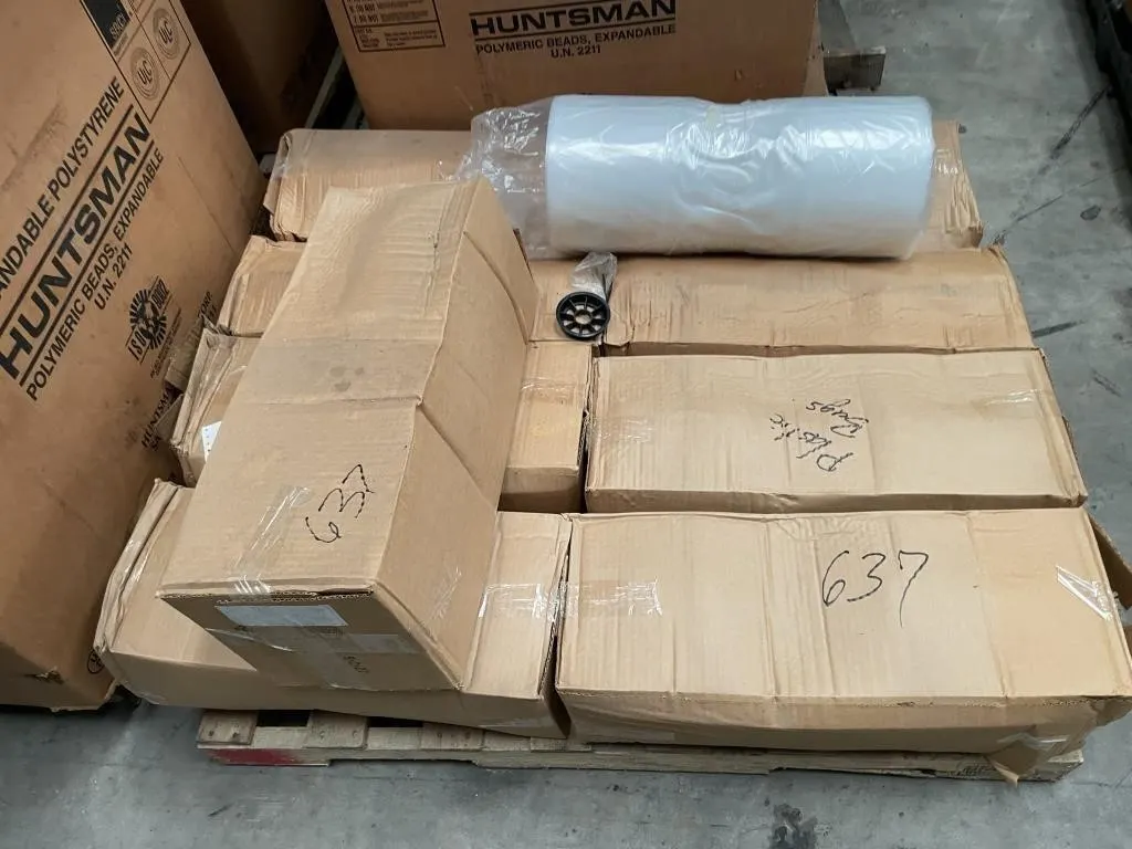 10 rolls of plastic bags