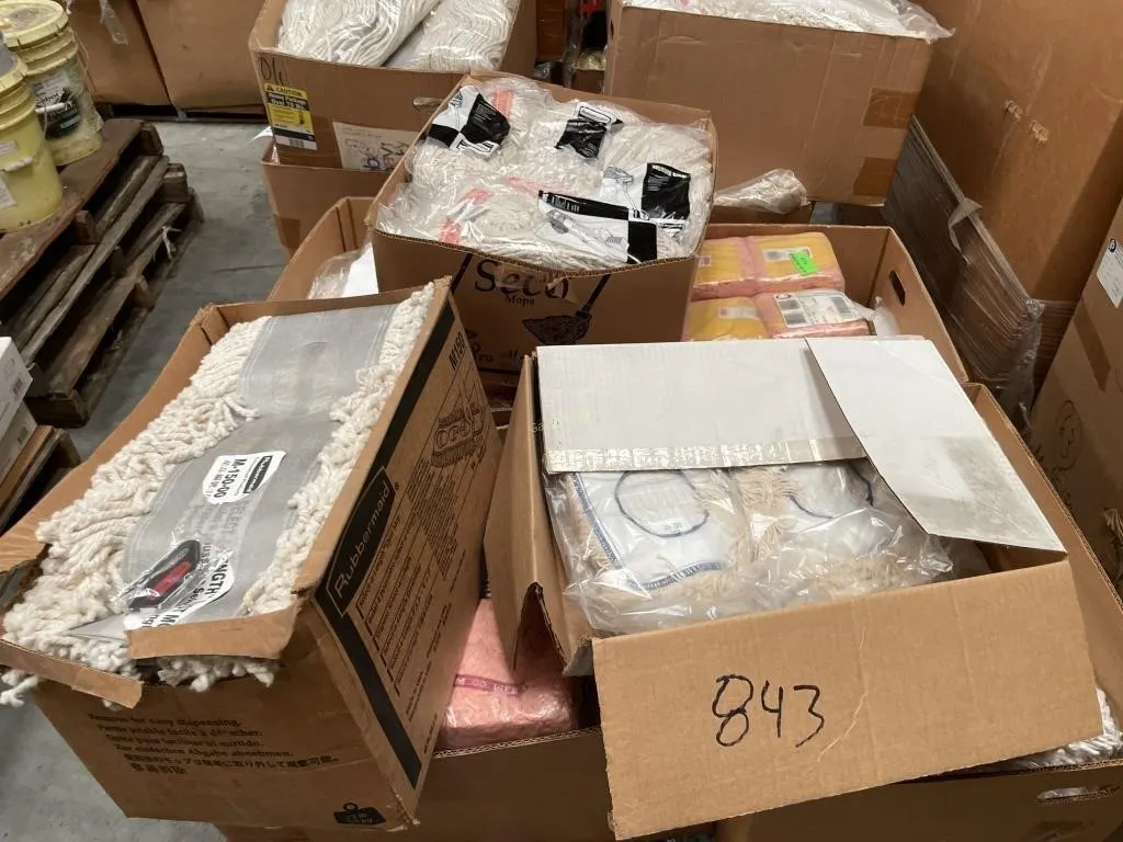 Pallet of Assorted Mop/Dust Heads