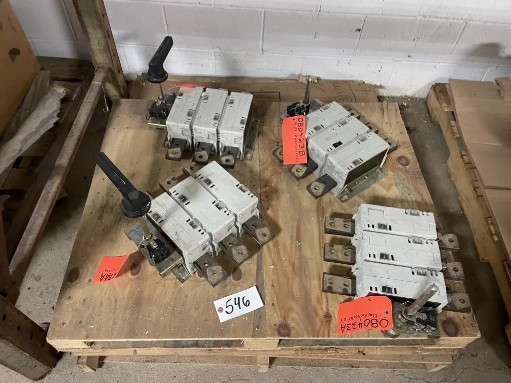 Stromberg 600v Electric Switches