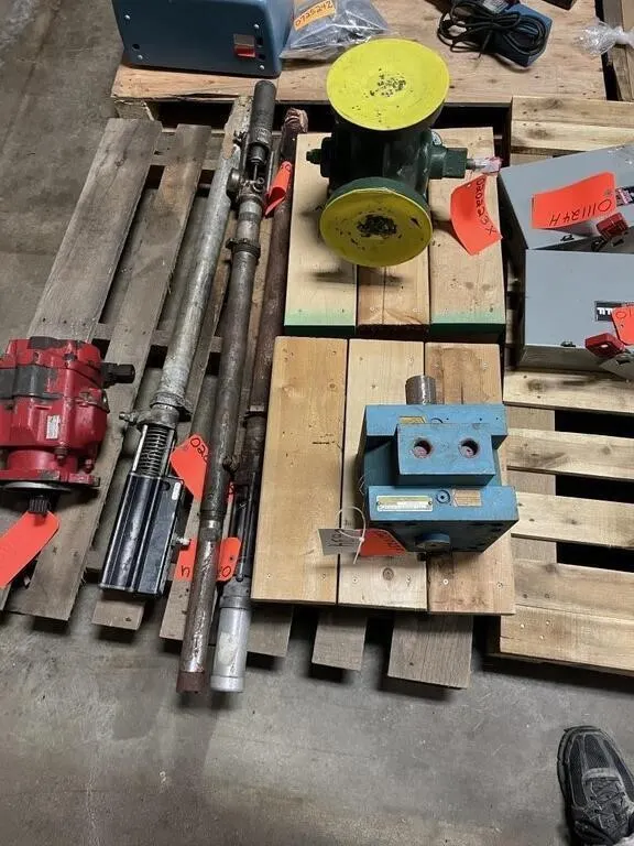 Binks Pumps, Valve, Hydraulic Cylinder etc