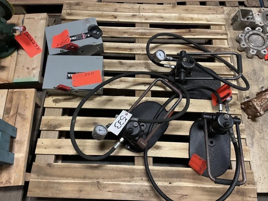 Foot Hydraulic Pumps & Electrical boxes