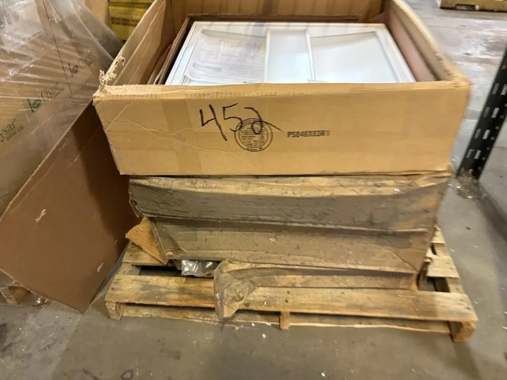 (4) Cree 2' x 2' Ceiling Lights
