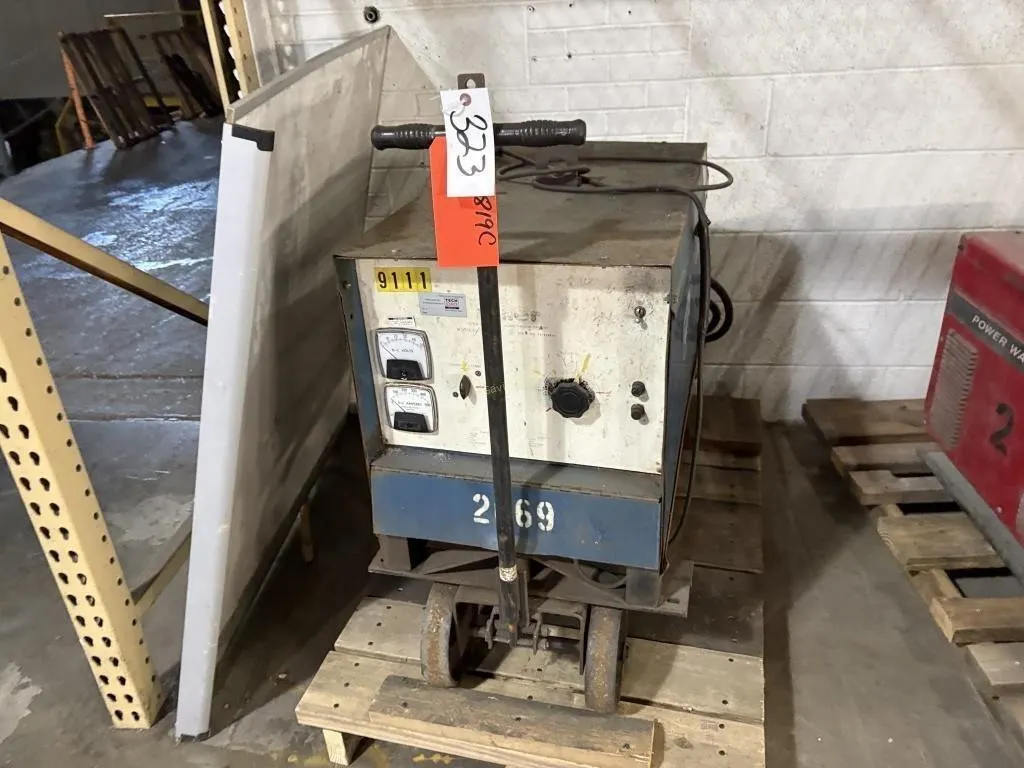 Miller CP-300F(S) Welder
