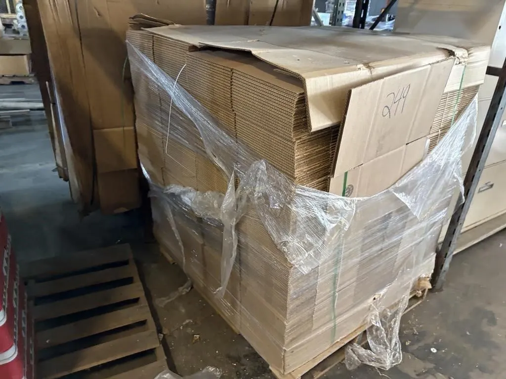 (560) 11.5" x 11.5" x 9 3/4" Boxes