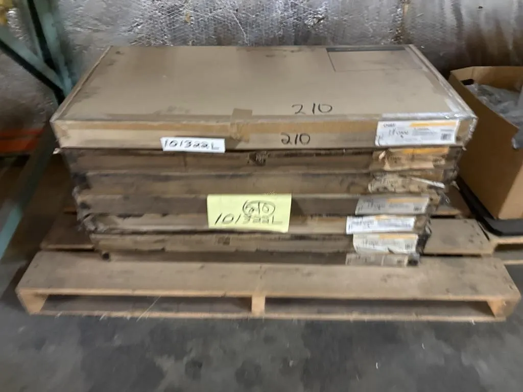 (7) Chief LTA1U TV Mounts
