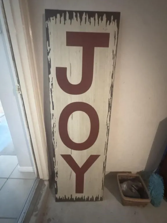 18�x60.5" Rockin' Wood Rustic Whitewashed Wood