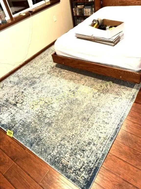 LG BLUE AREA RUG 8'X10'