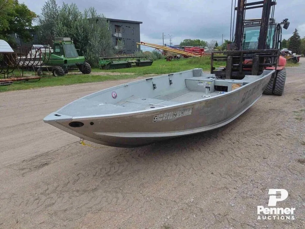 Alumacraft Aluminum Boat