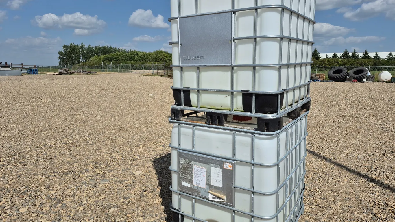 2 - 1000L Totes