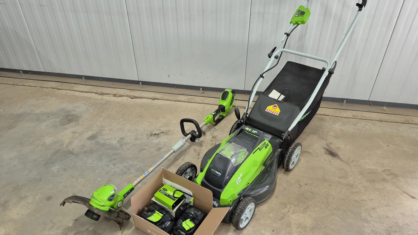 Green Works 40V Weed Wacker & Mower W/ Chargers, Batteries & 300W Power Invertors